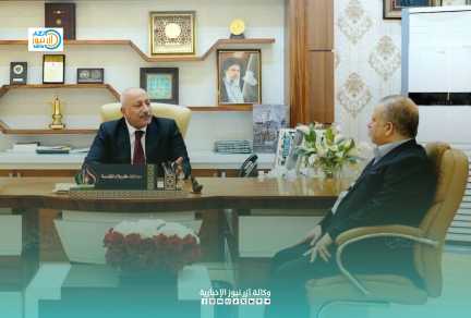 محافظ كربلاء يستقبل مدير صحة المحافظة ويجدد ثقته بدائرة الصحة بعد شائعات الإصابات البكتيرية